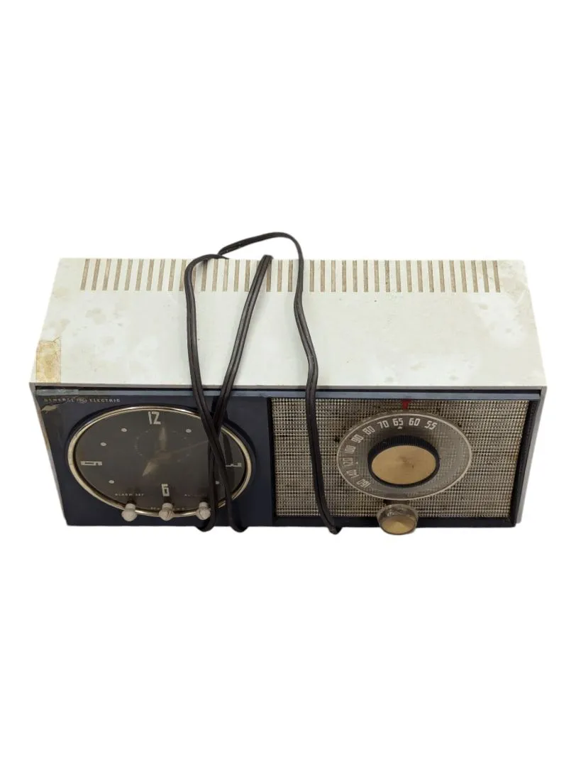 1959 General Electric vintage vacuum tube radio