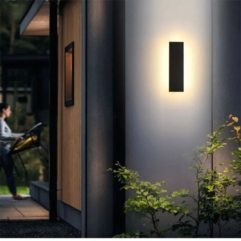 Fular Outdoor Wall Light