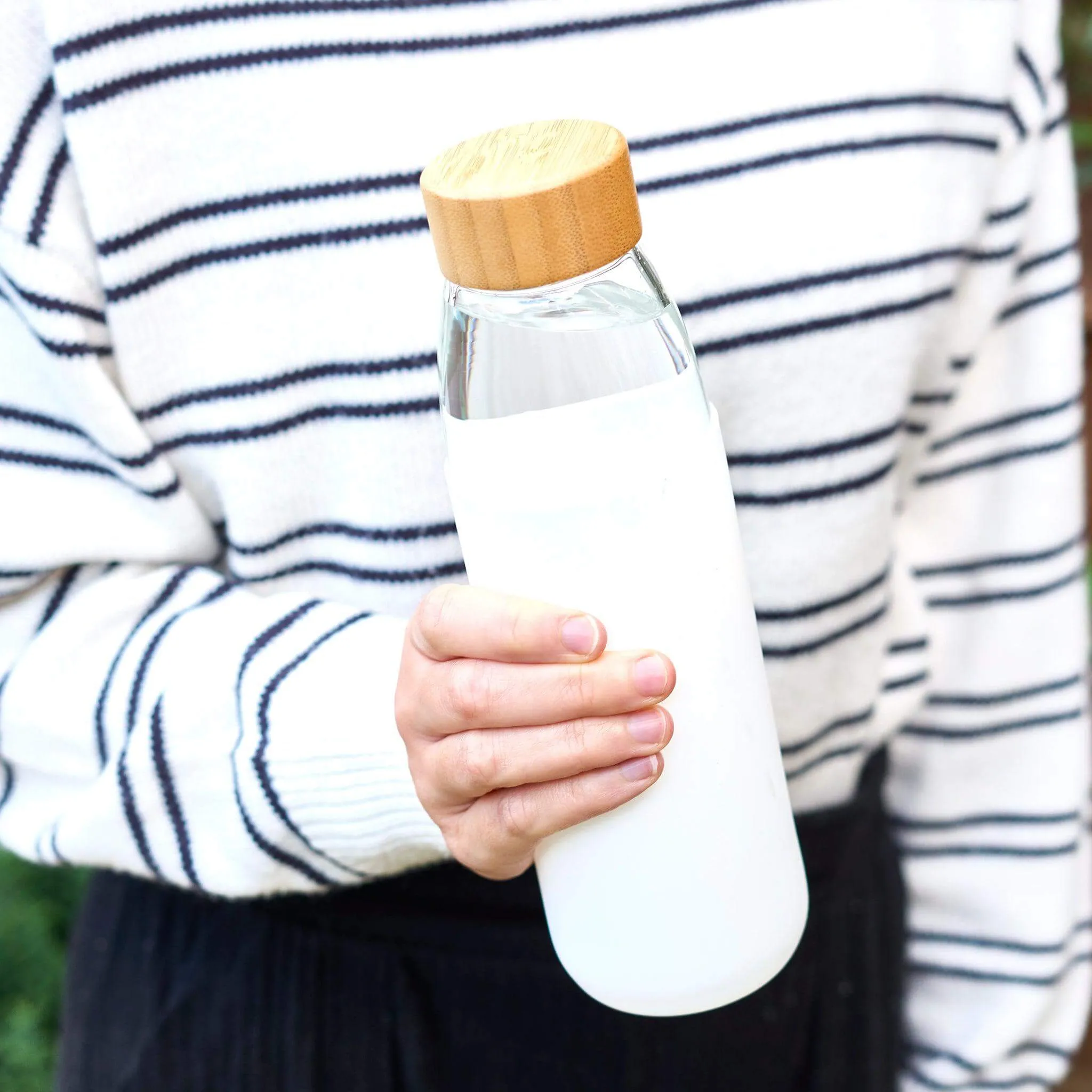 Glass Water Bottle with Bamboo Lid & Coloured Silicone Sleeve 540ml Assorted Colours BPA FREE