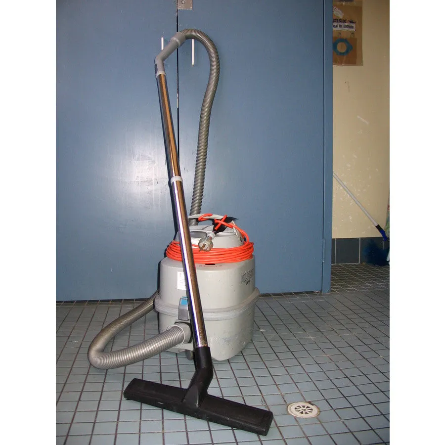 Nilfisk GM90 and GS90 Vacuum Cleaner NOW OBSOLETE SEE VP300HEPA!