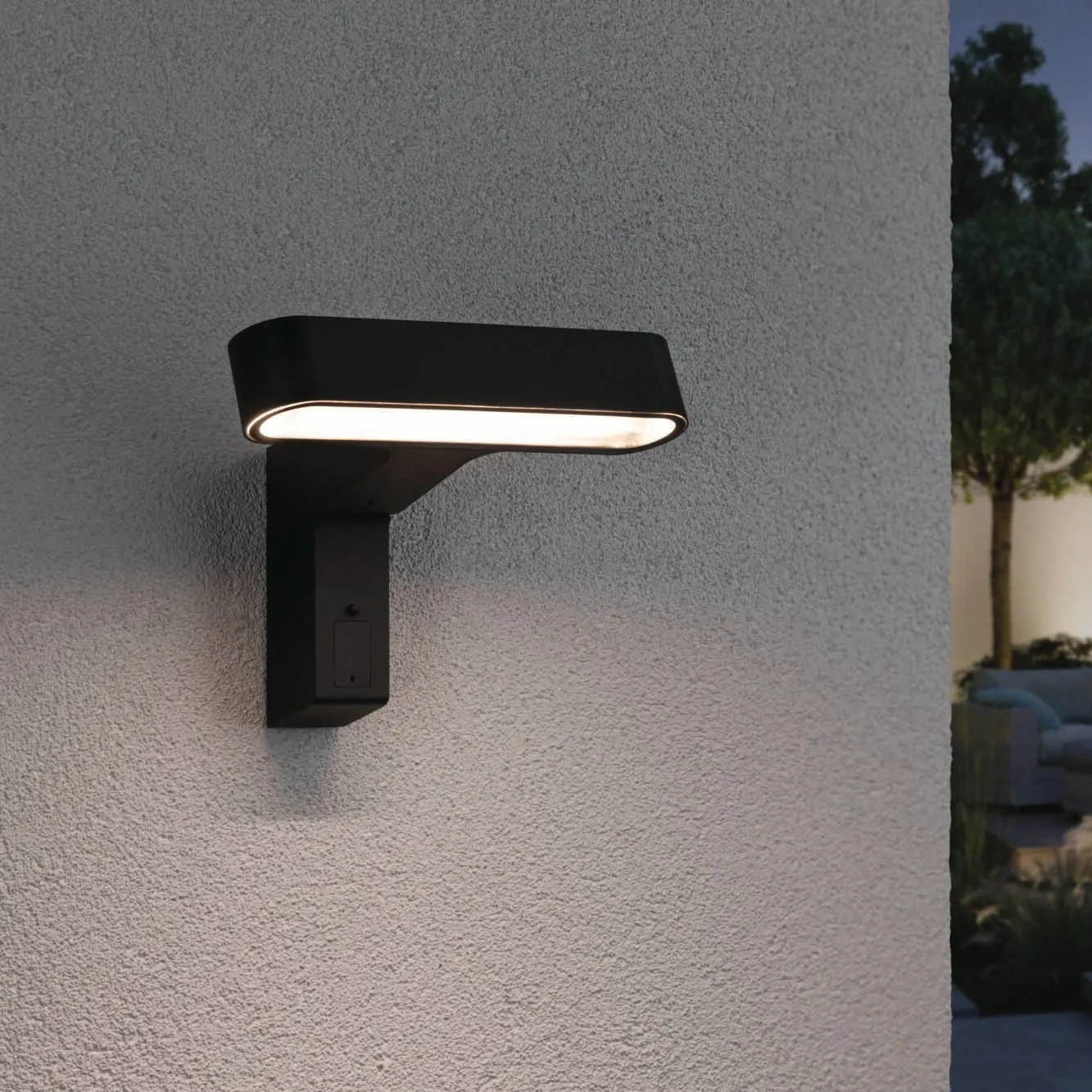 Outdoor Ito 7.5W LED Horizontal Wall Light with Motion Detection in Anthracite